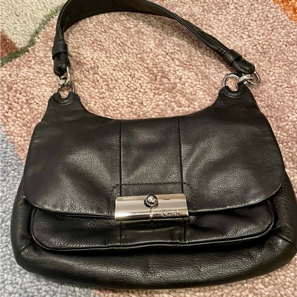 Coach Black Leather Shoulder Bag with Silver Closure. Excellent Condition.
